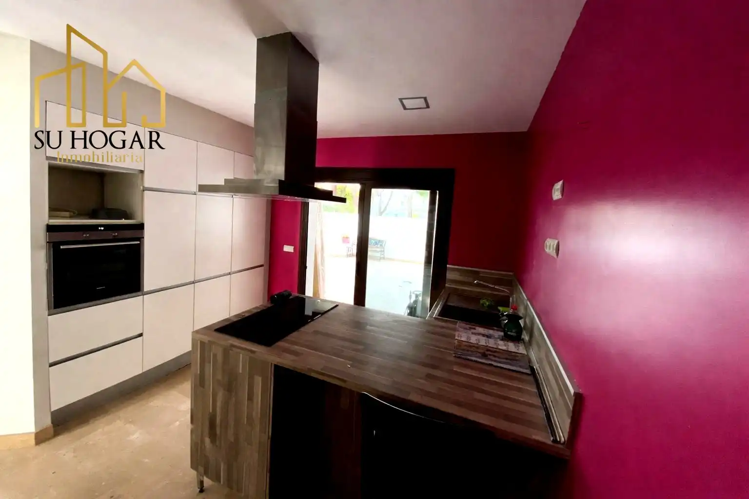 Cuina de Casa o xalet en venda en Rota amb Aire condicionat, Jardí privat i Terrassa