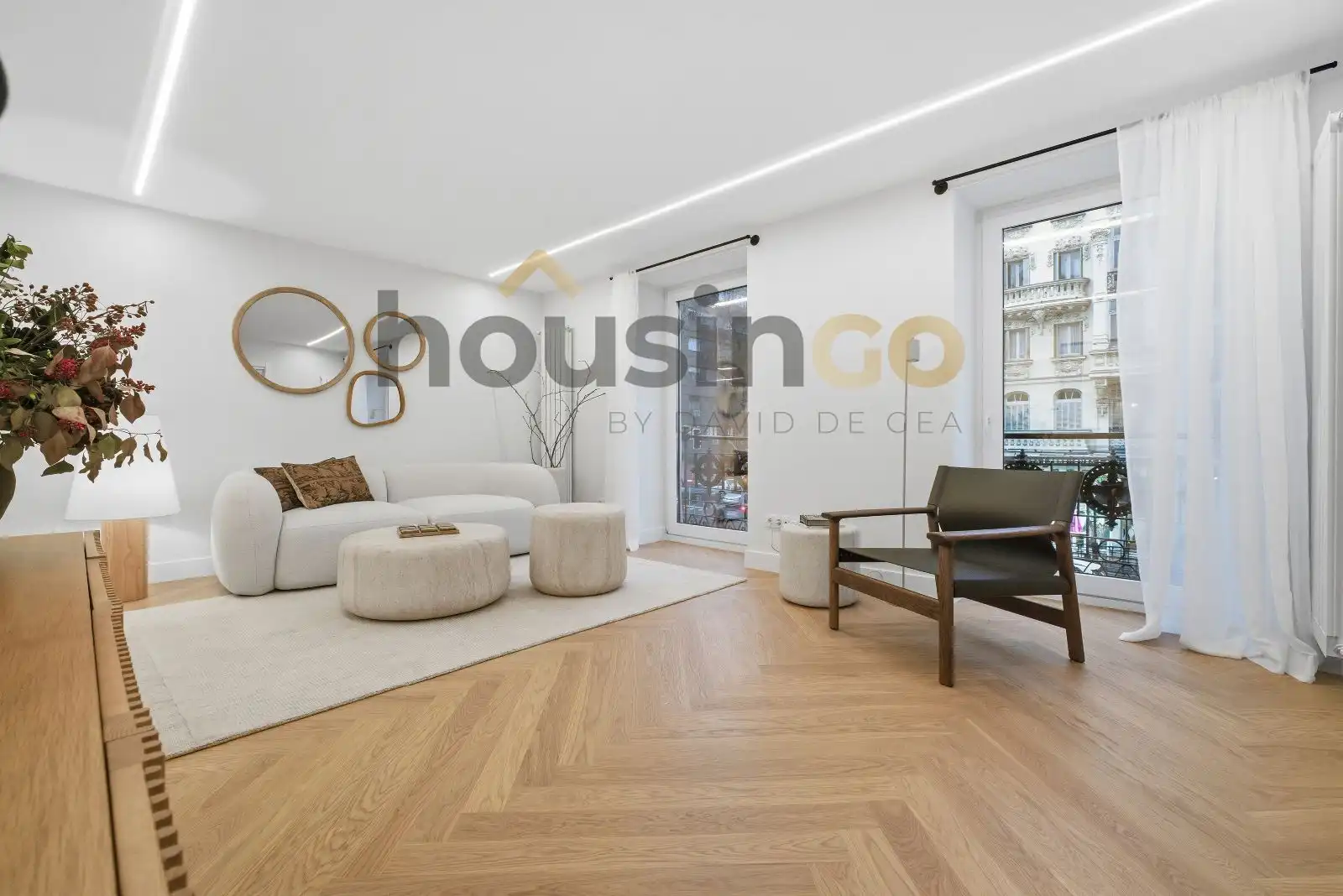 Living room of Flat for sale in Madrid  with Air Conditioner, Heating and Parquet flooring