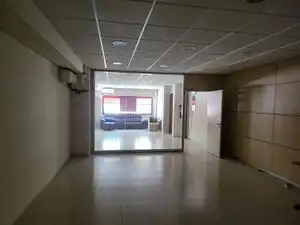 Nave industrielle à louer à Europolis, imagen 4