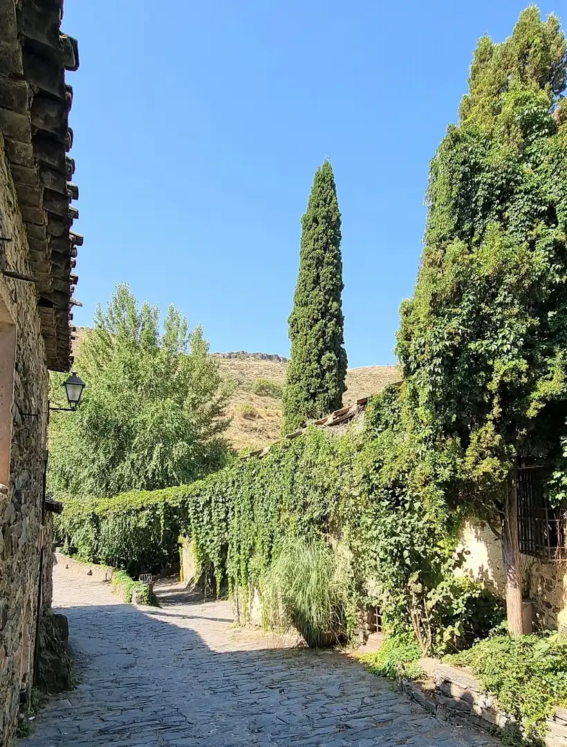 Jardí de Dúplex en venda en Patones amb Calefacció, Terrassa i Traster