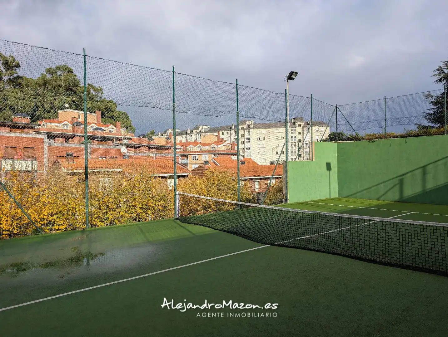 Jardín de Piso en venta en Castro-Urdiales con Calefacción, Parquet y Terraza