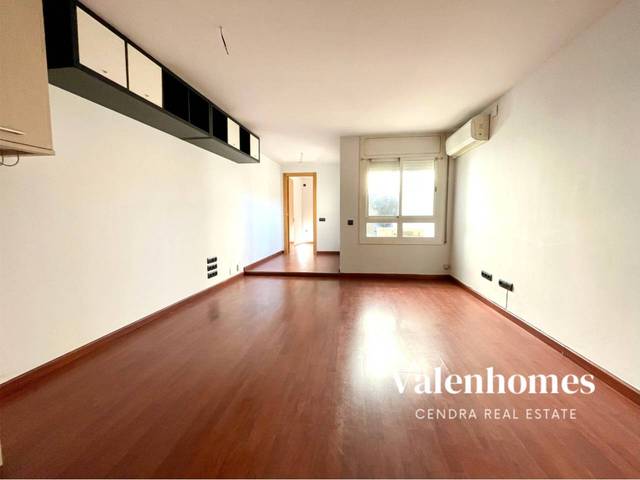 Piso en Venta en Calle Topete en Barri del Centre