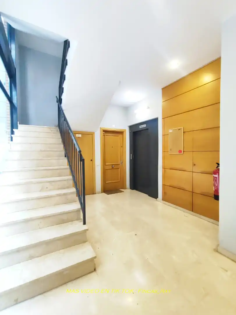 Maisonette zum Verkauf in Ripollet mit Klimaanlage, Heizung und Terrasse