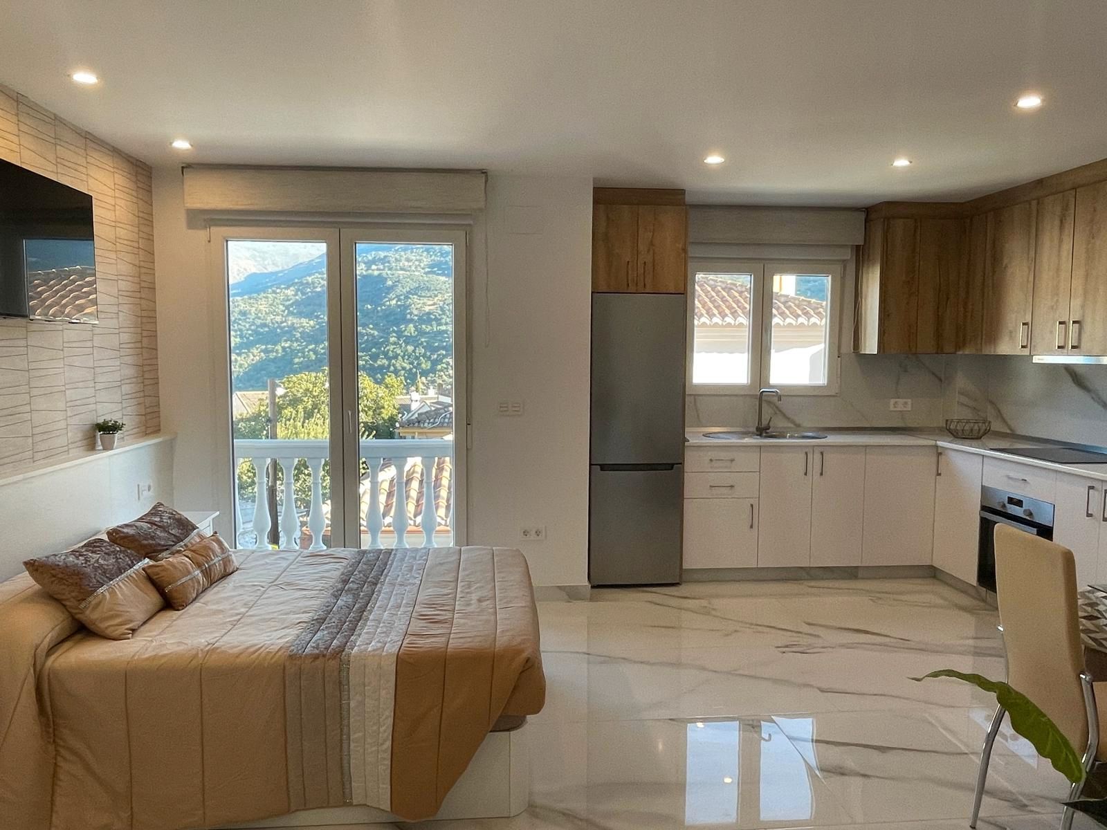 Bedroom of Study to rent in Güejar Sierra  with Air Conditioner, Heating and Furnished