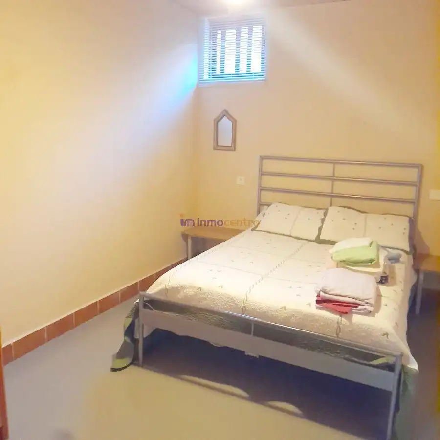 Dormitori de Casa o xalet en venda en Valdepeñas amb Calefacció, Piscina i Jacuzzi