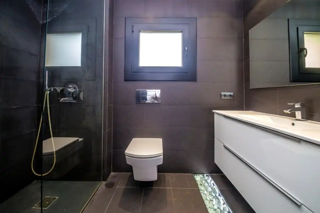 Baño de Ático en venta en Calonge i Sant Antoni con Aire acondicionado, Calefacción y Terraza