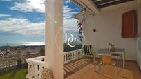 Vista exterior de Casa o xalet en venda en El Vendrell amb Terrassa, Piscina i Balcó