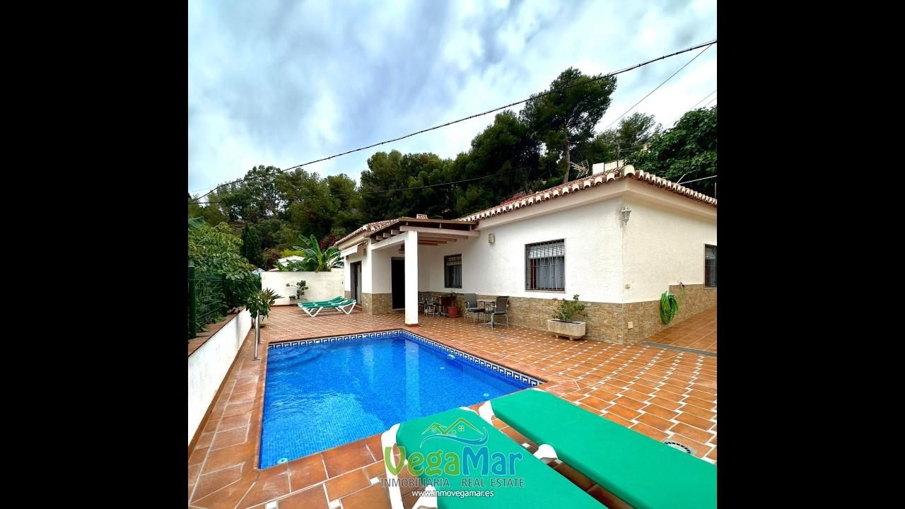 Exterior view of Country house to rent in Almuñécar  with Terrace and Swimming Pool