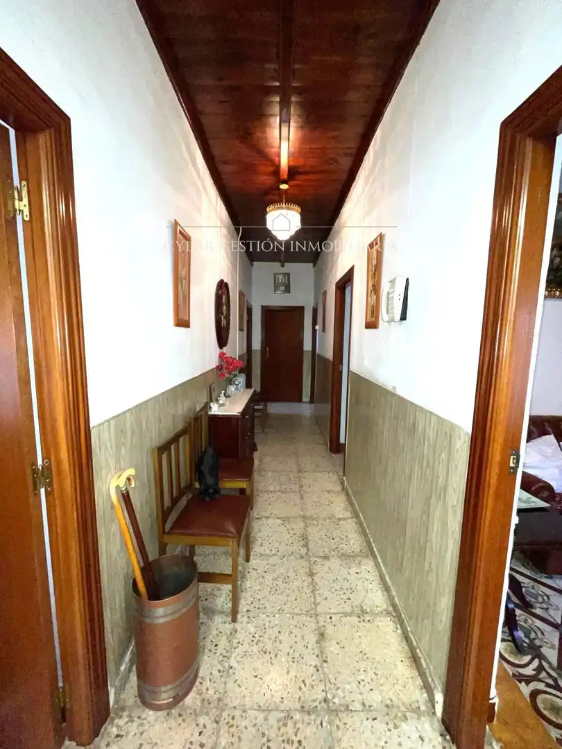 Casa o xalet en venda en San Pedro de Rozados amb Calefacció, Traster i Moblat