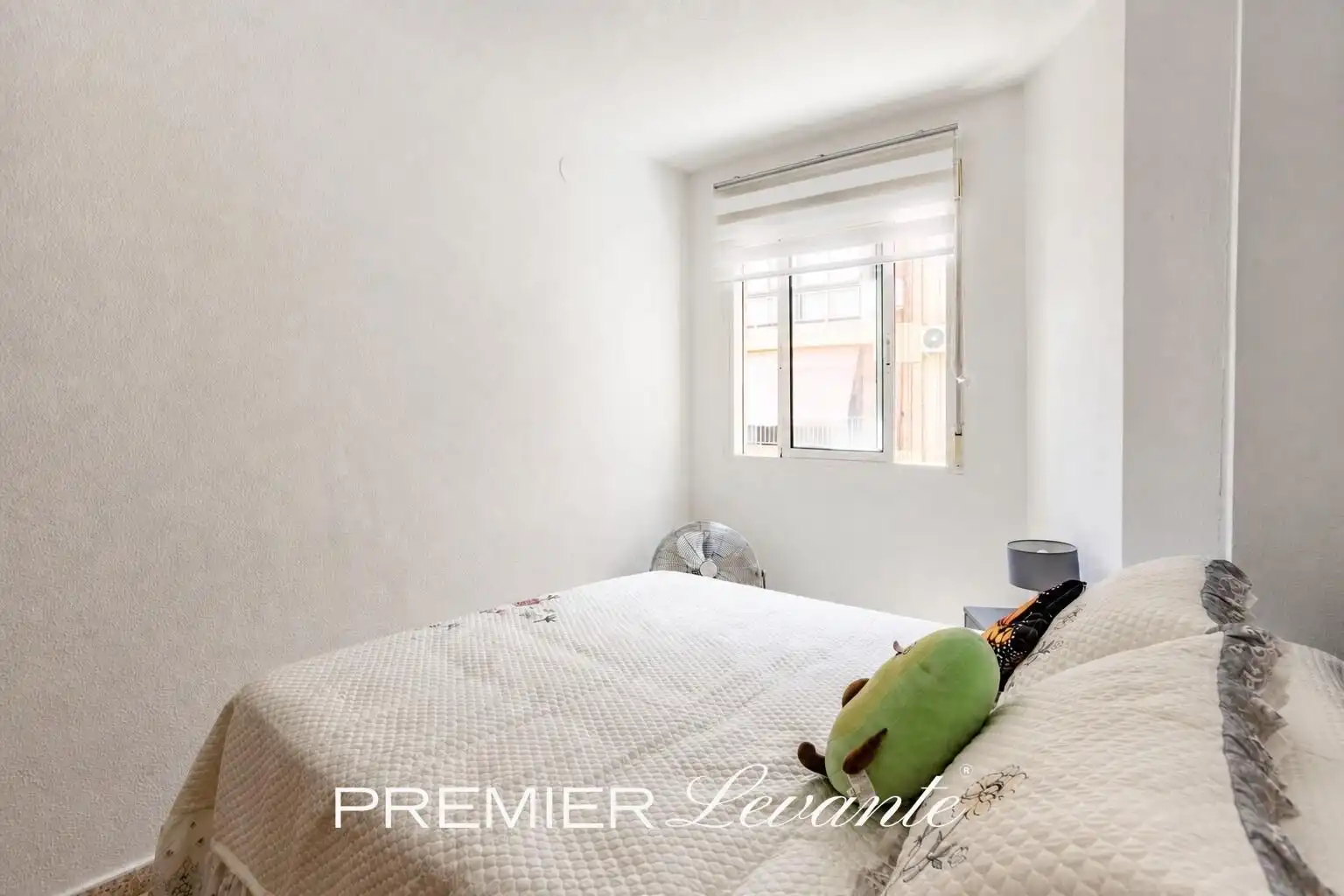 Schlafzimmer von Wohnung zur Miete in Alicante / Alacant mit Balkon