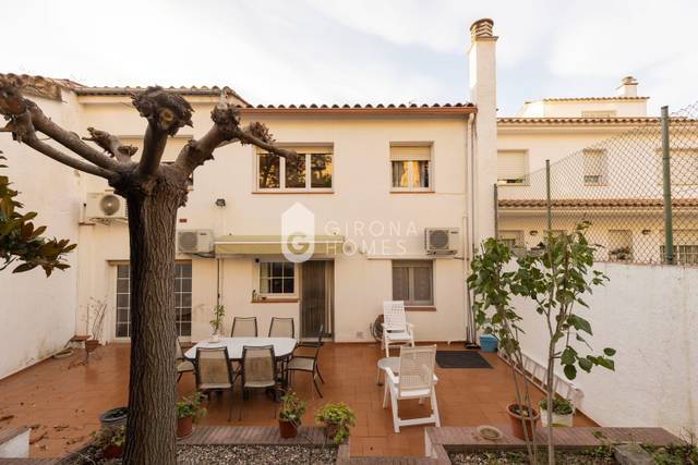 Casa-chalet en Venta en Carme - Vistalegre