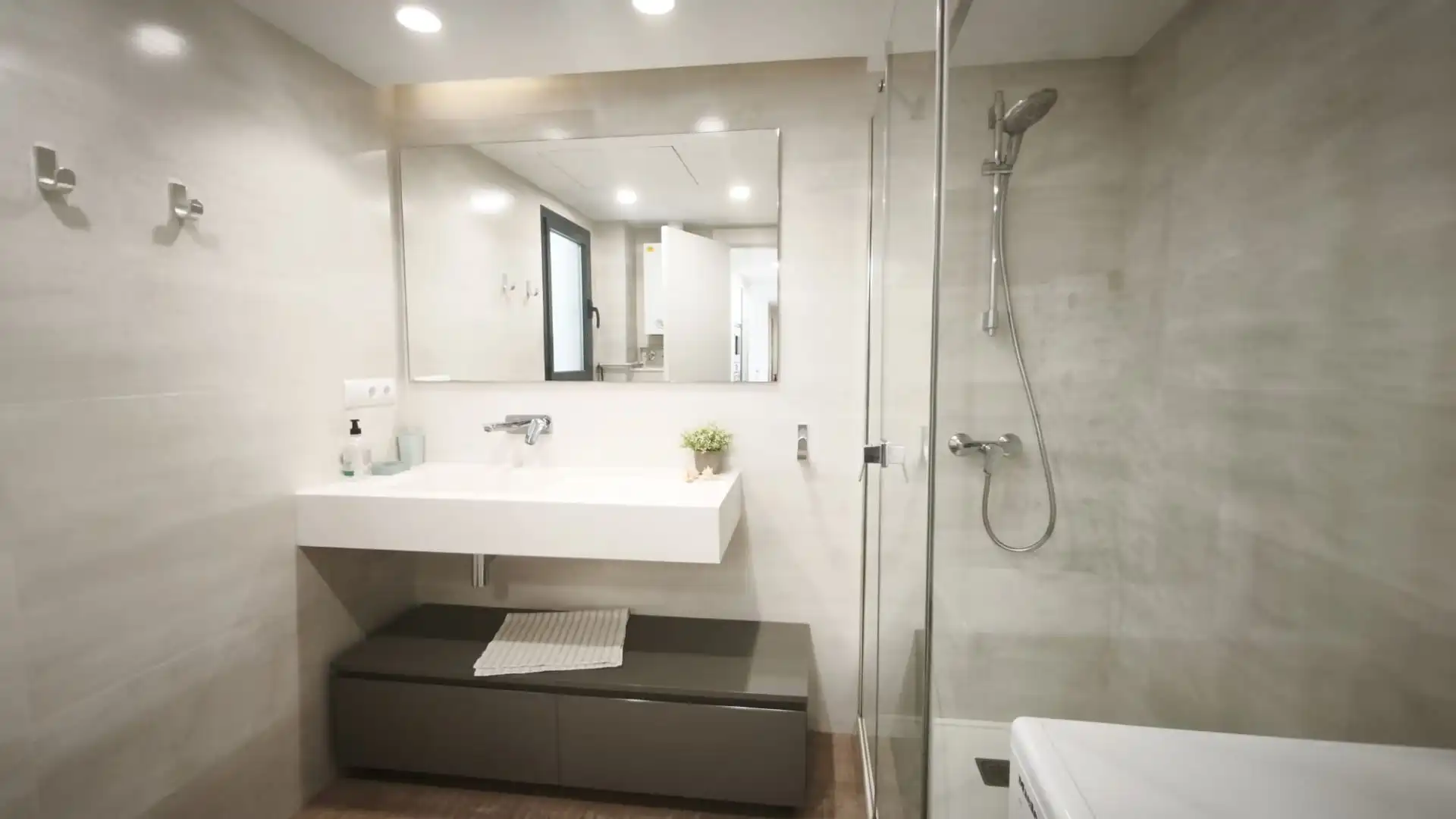 Baño de Piso en venta en Málaga con Aire acondicionado, Calefacción y Terraza