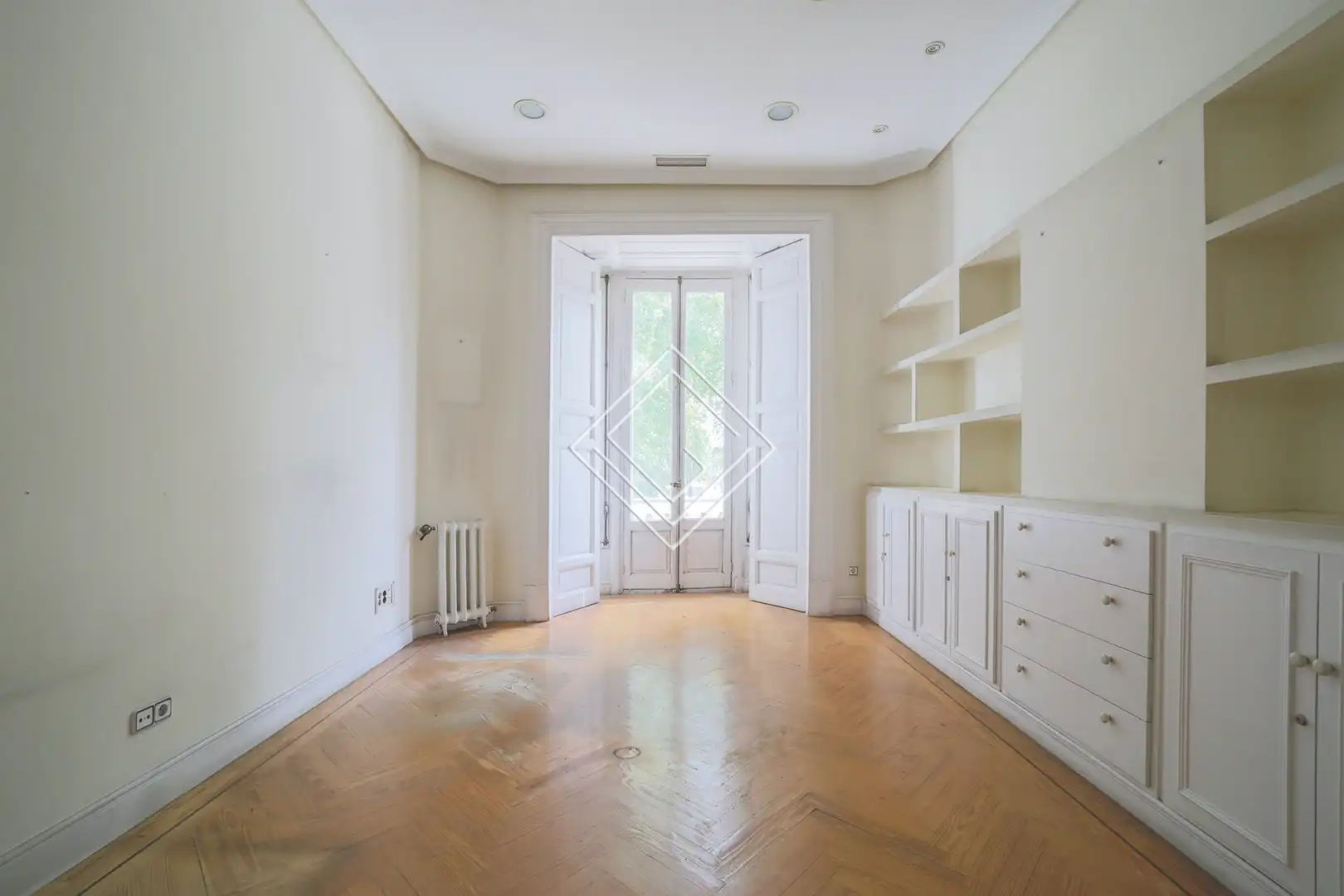 Office space with lift to rent in Calle de San Quintín, imagen 8