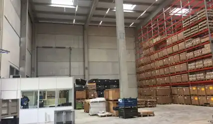 Nave industrial de alquiler en Sabadell con Calefacción y Alarma