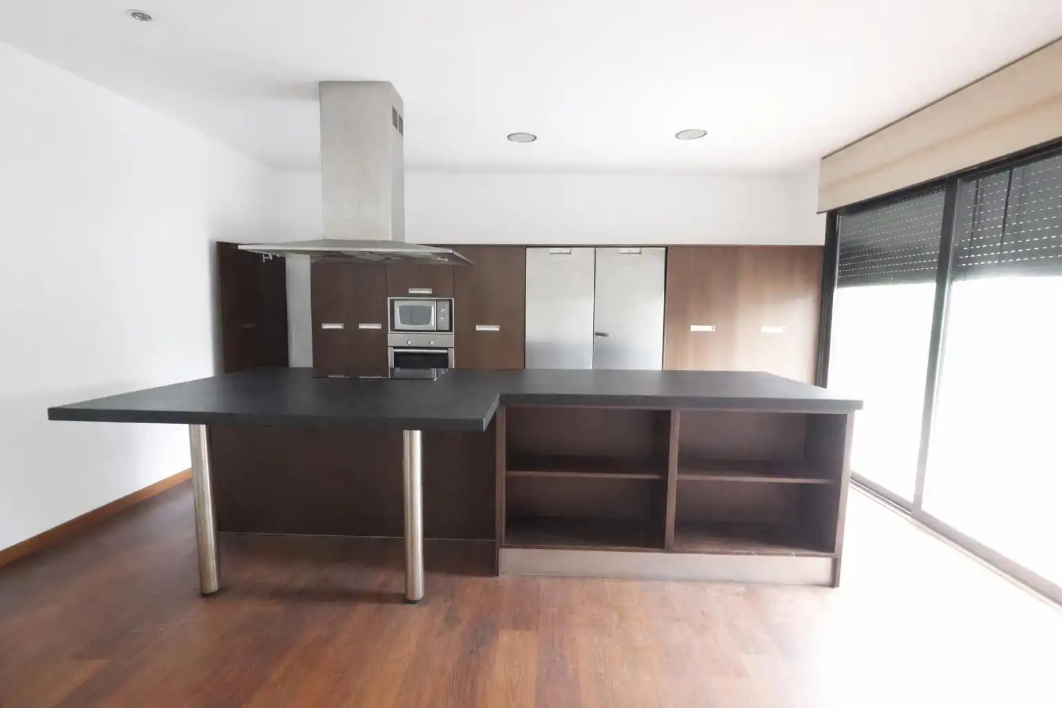 Cuina de Casa o xalet en venda en Cabrils amb Jardí privat, Parquet i Piscina