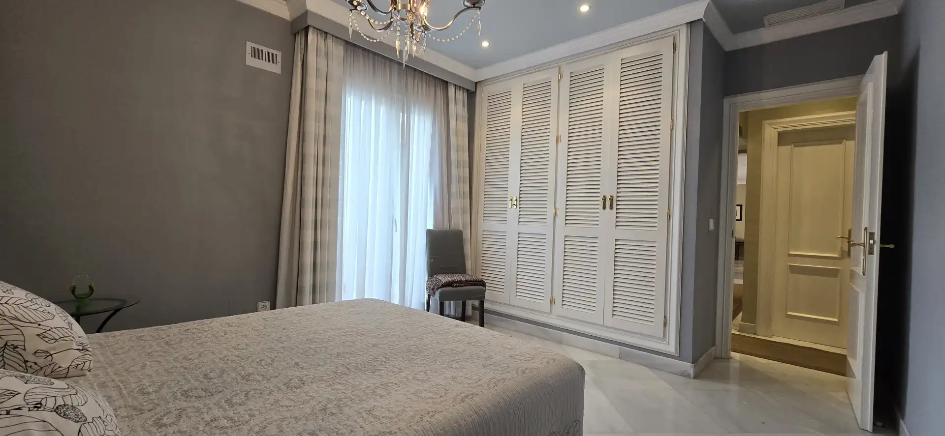 Habitación de Apartamento en venta en Torremolinos con Aire acondicionado, Calefacción y Terraza