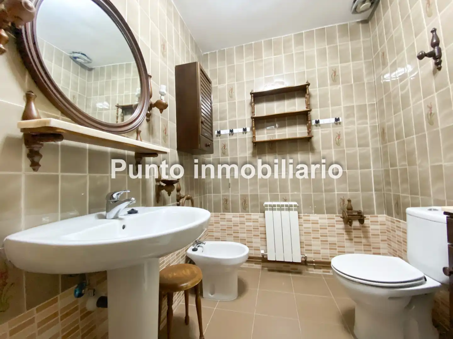 Cocina de Casa adosada en venta en Tudela de Duero con Calefacción, Jardín privado y Terraza