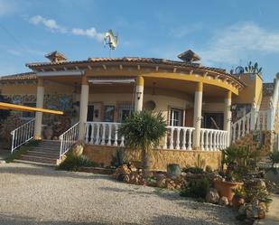 Vista exterior de Casa o xalet en venda en Catral amb Aire condicionat, Jardí privat i Terrassa