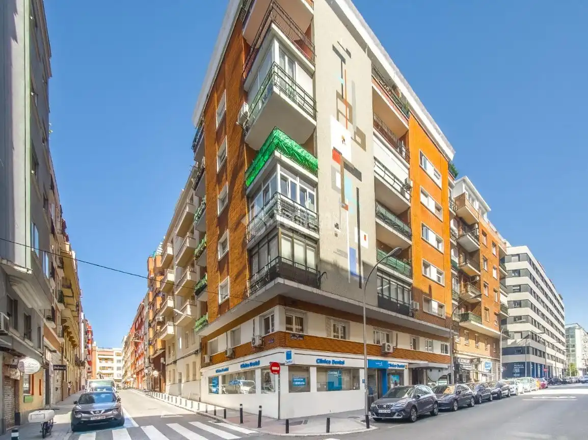 Vista exterior de Pis en venda en Madrid amb Aire condicionat, Calefacció i Terrassa