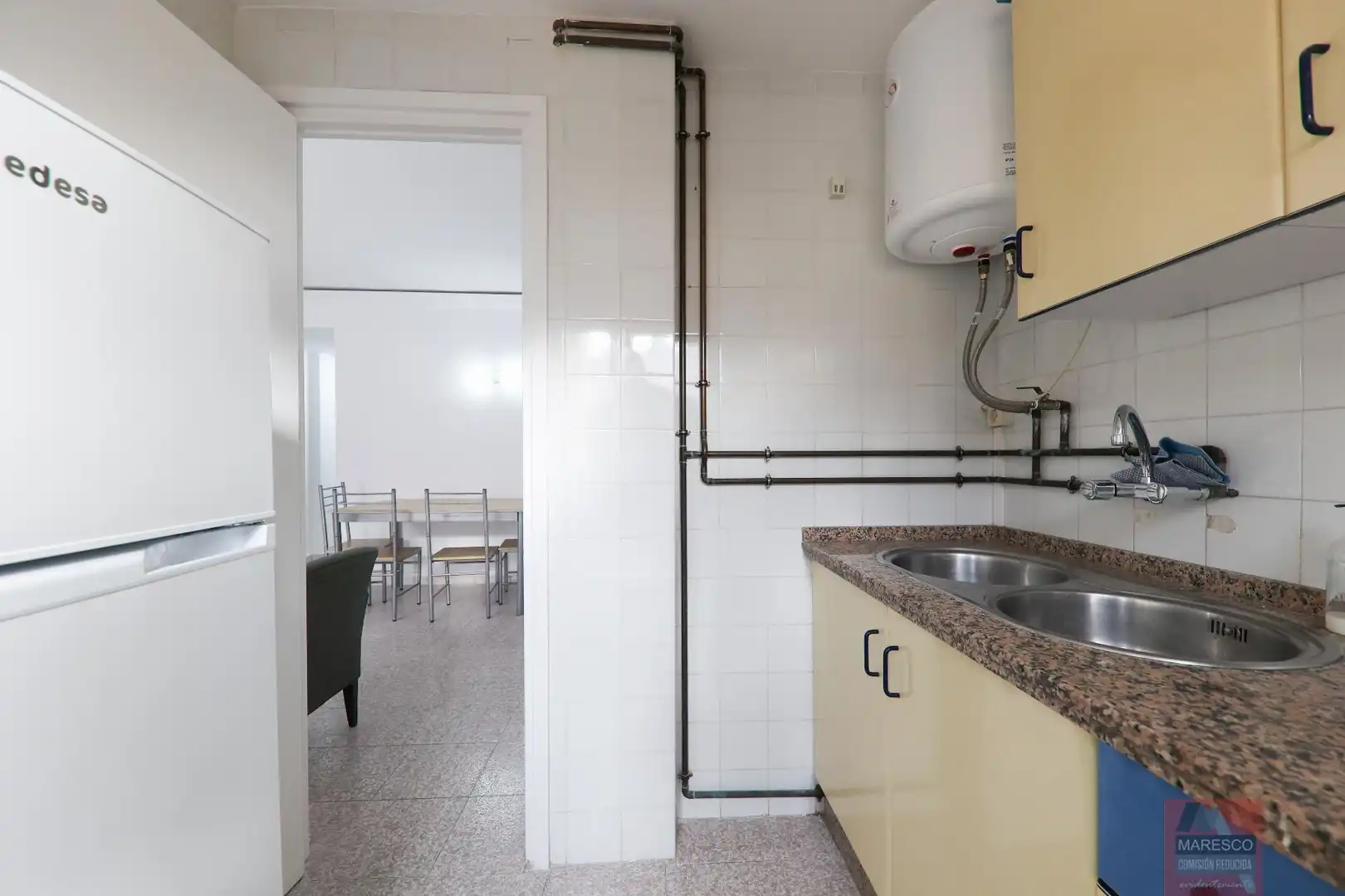 Kitchen of Flat for sale in Fuengirola  with Air Conditioner, Terrace and Balcony