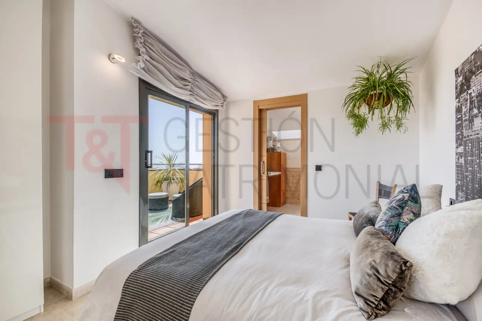 Habitación de Casa o chalet en venta en Vilanova i la Geltrú con Aire acondicionado, Calefacción y Terraza
