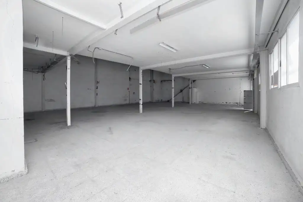 Nave industrial en venta en Elda