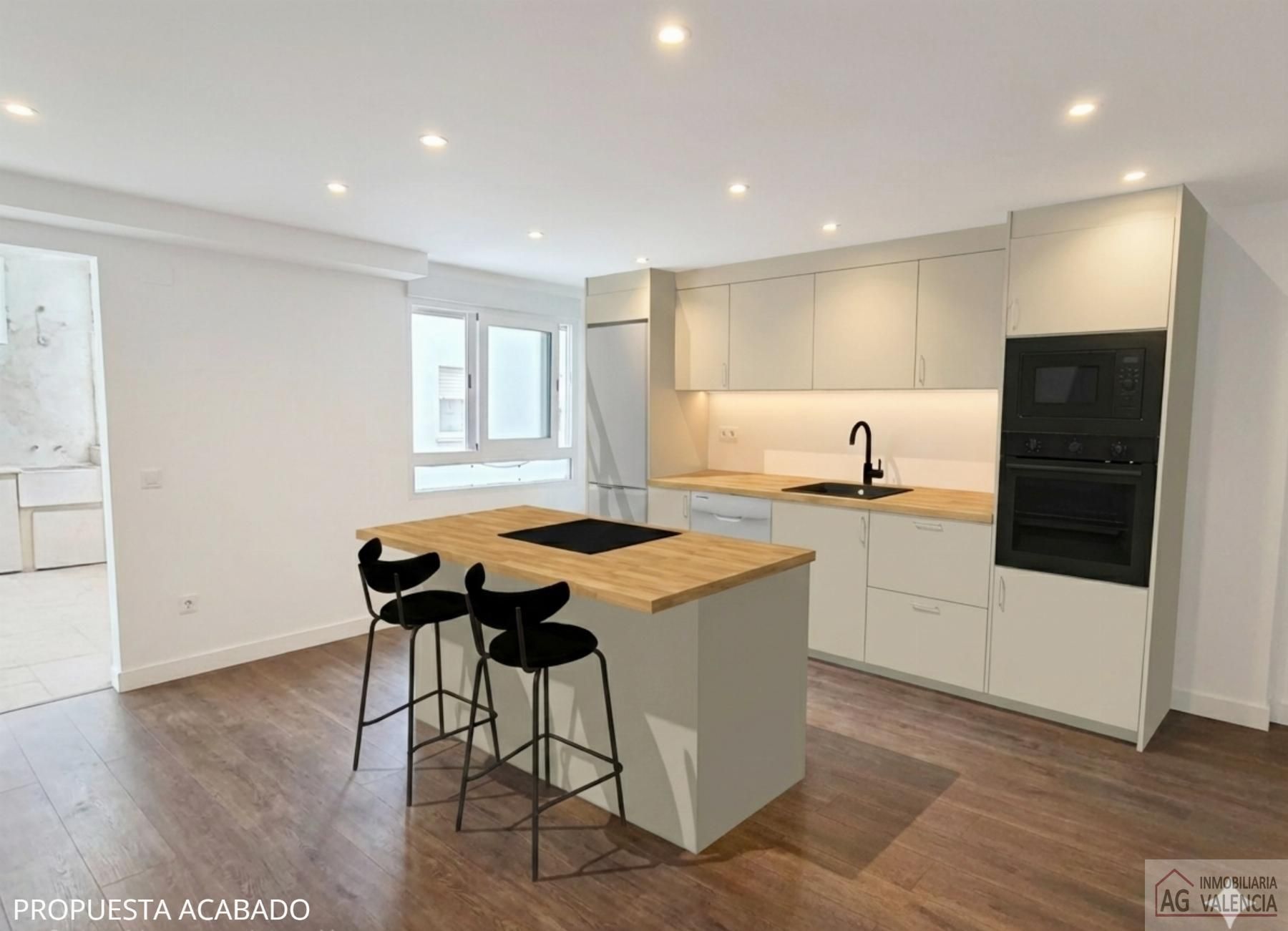 Kitchen of Flat for sale in  Valencia Capital  with Air Conditioner, Parquet flooring and Balcony