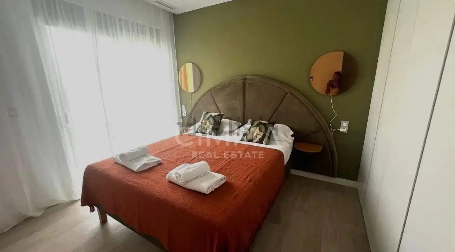 Habitación de Casa o chalet de alquiler en Finestrat con Calefacción, Terraza y Piscina