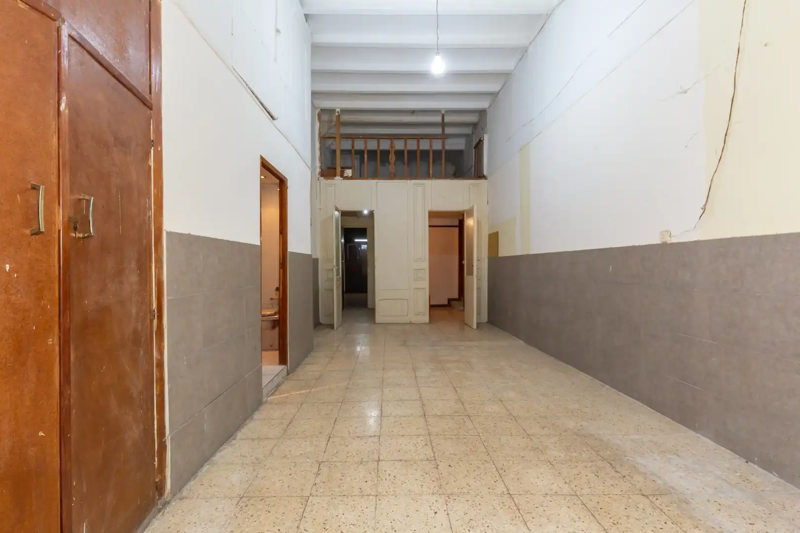 Planta baja en venta en Barcelona con Terraza, Amueblado y Balcón