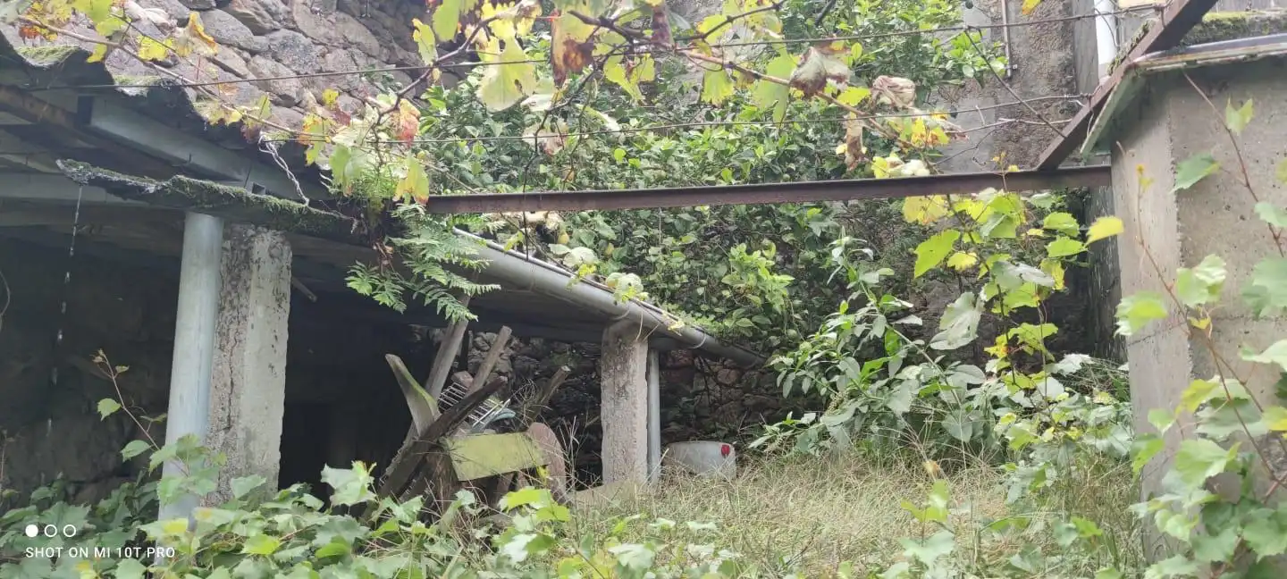 Vista exterior de Casa o xalet en venda en A Peroxa  amb Calefacció, Jardí privat i Terrassa