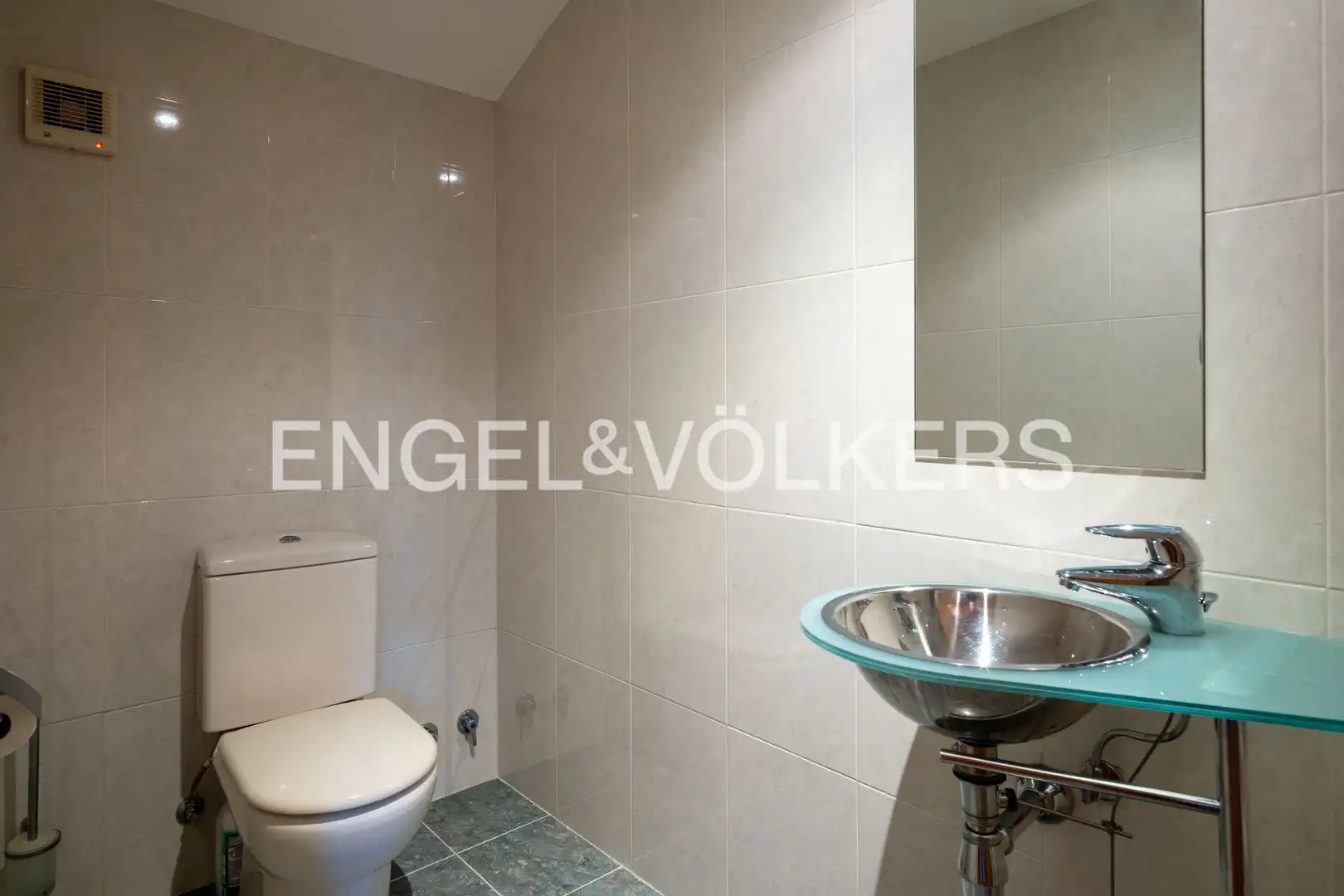 Baño de Casa o chalet en venta en Donostia - San Sebastián  con Aire acondicionado, Calefacción y Jardín privado