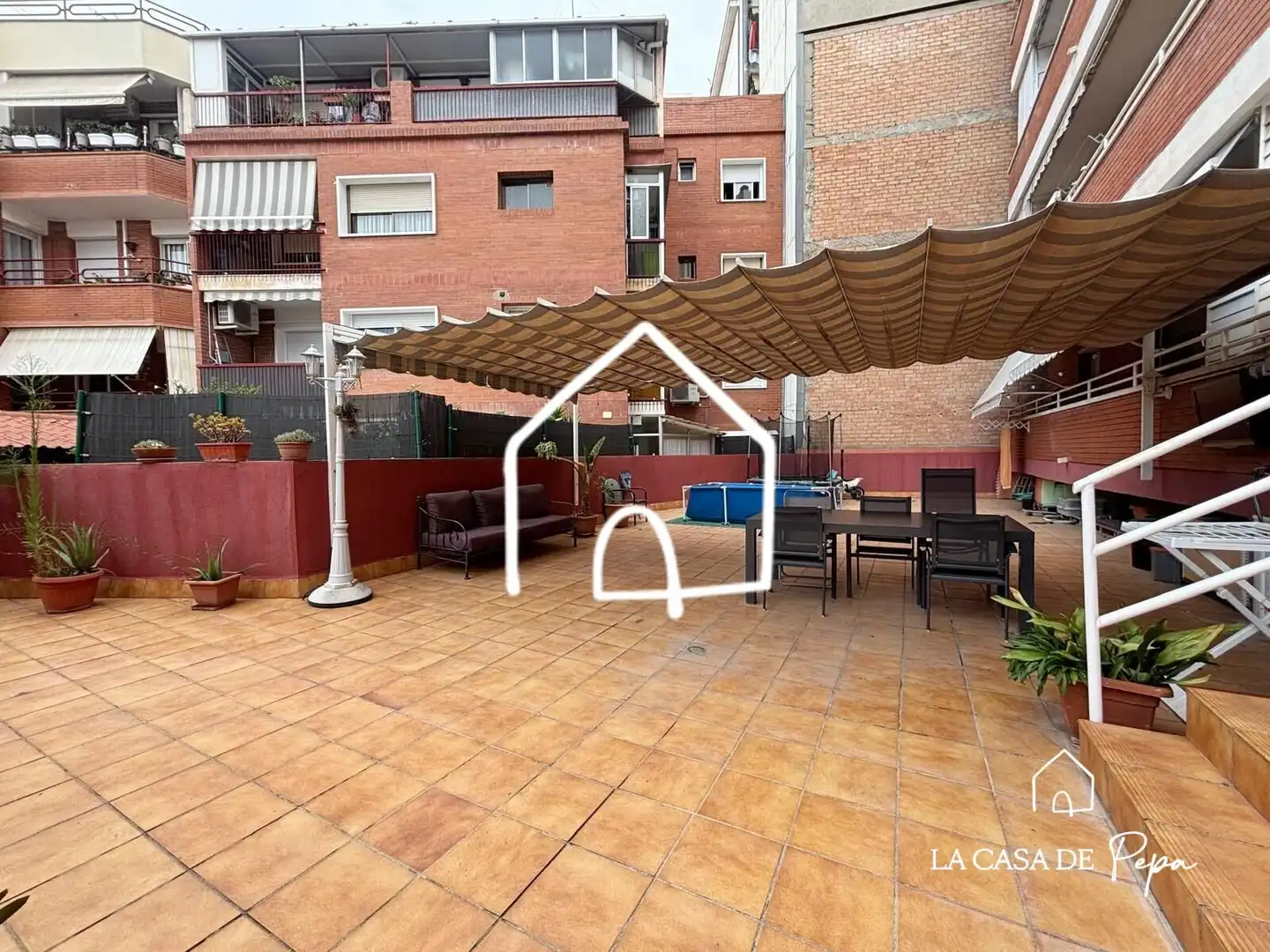 Piso con terraza en venta en La Roureda, imagen 3