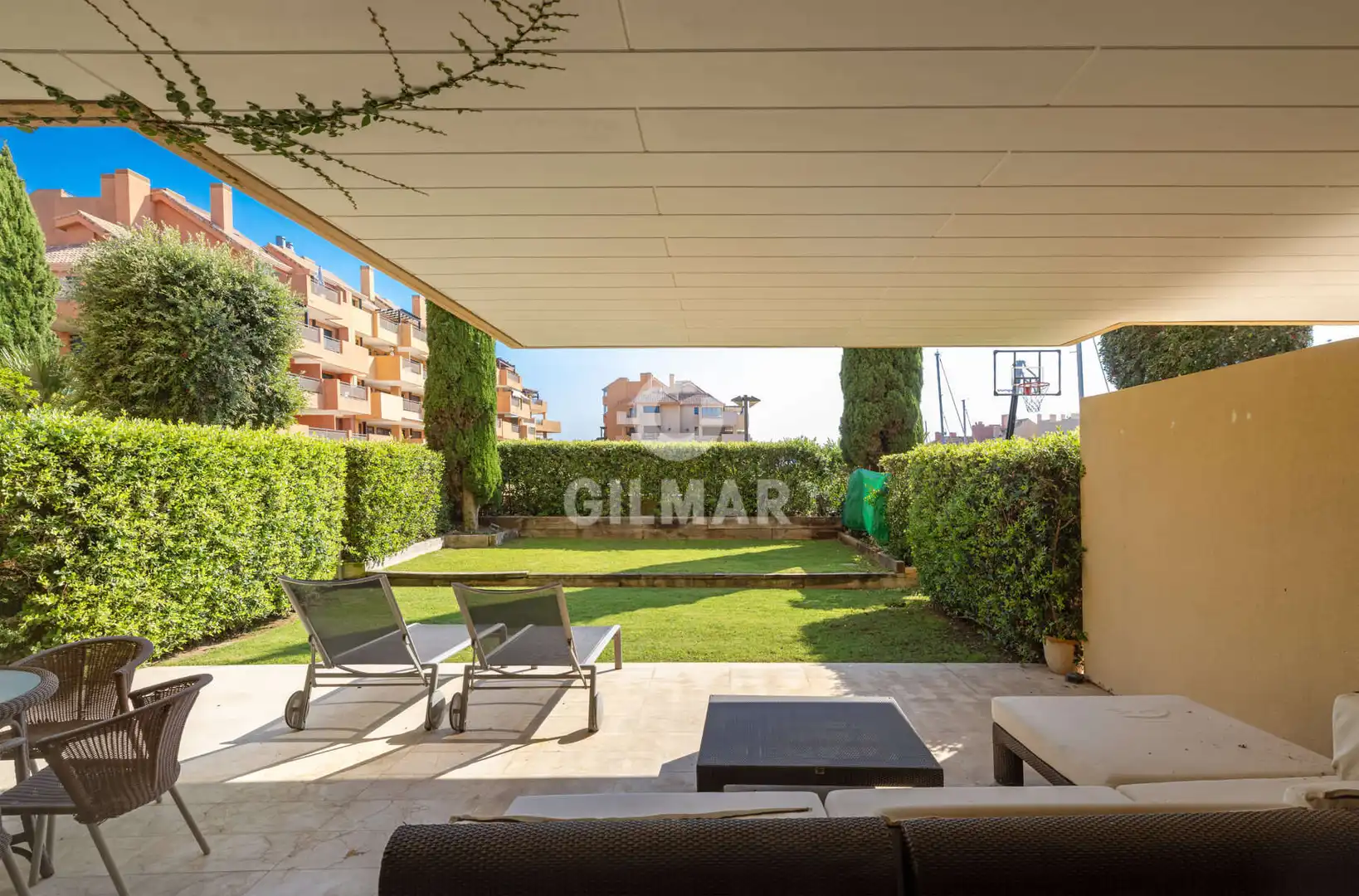 Terraza de Apartamento en venta en Sotogrande con Calefacción, Jardín privado y Trastero