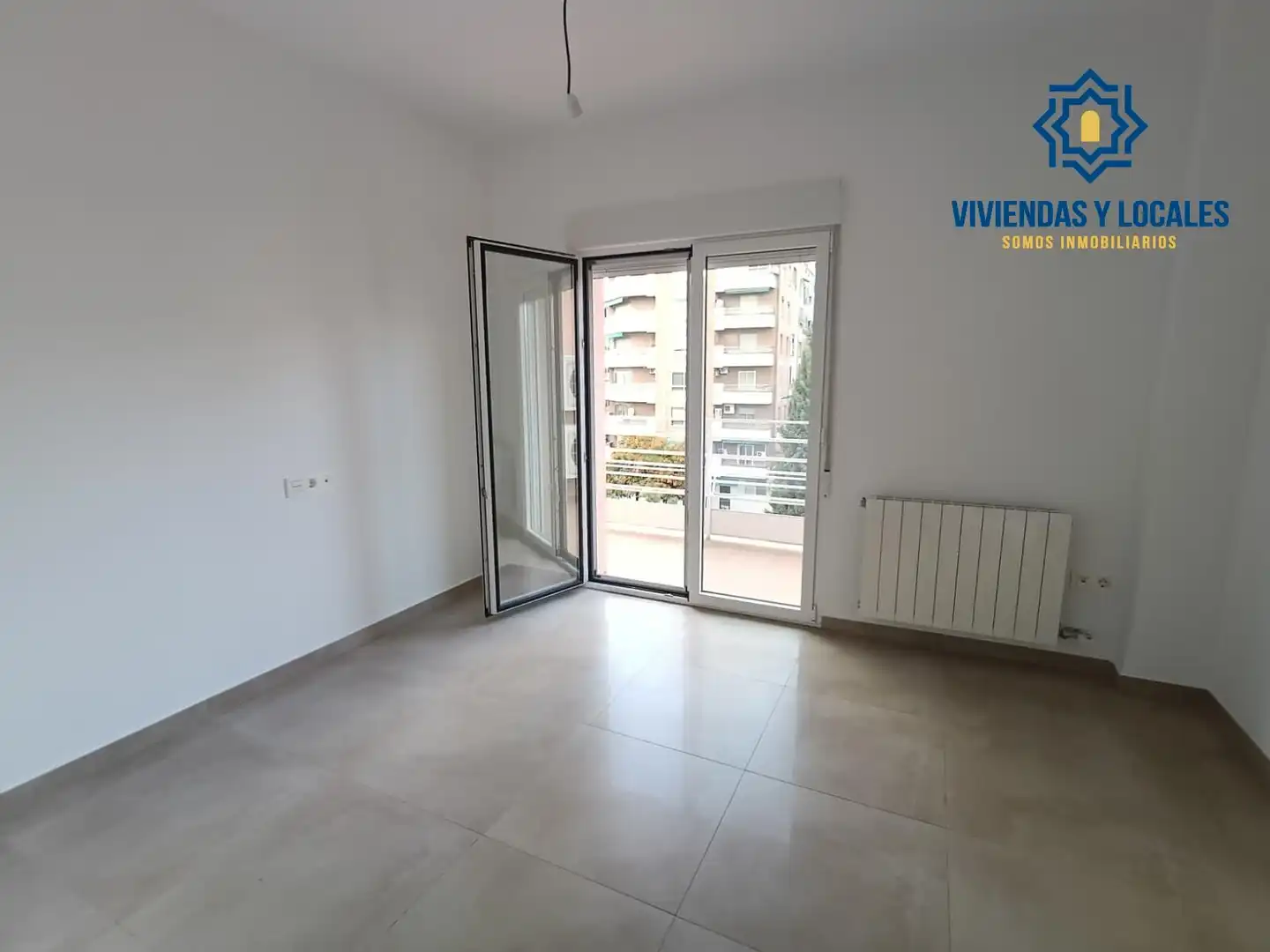 Habitación de Piso de alquiler en Granada con Aire acondicionado, Calefacción y Terraza