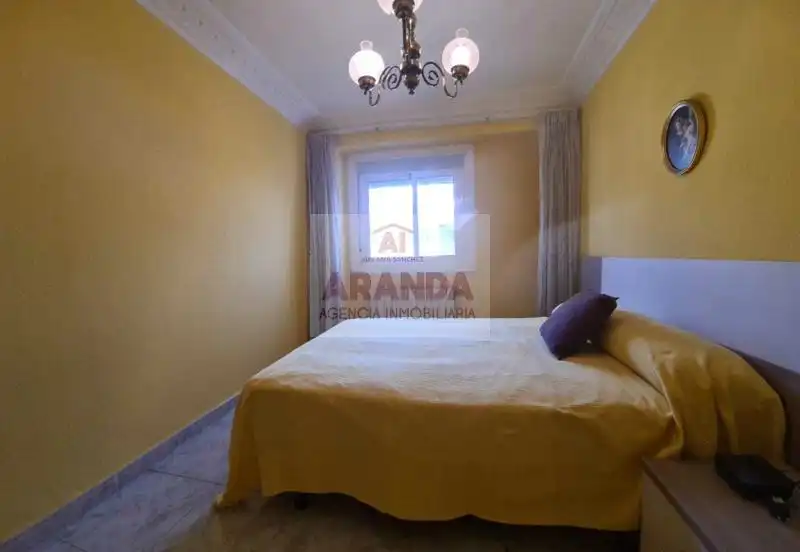 Habitación de Piso en venta en Zaragoza con Calefacción y Terraza