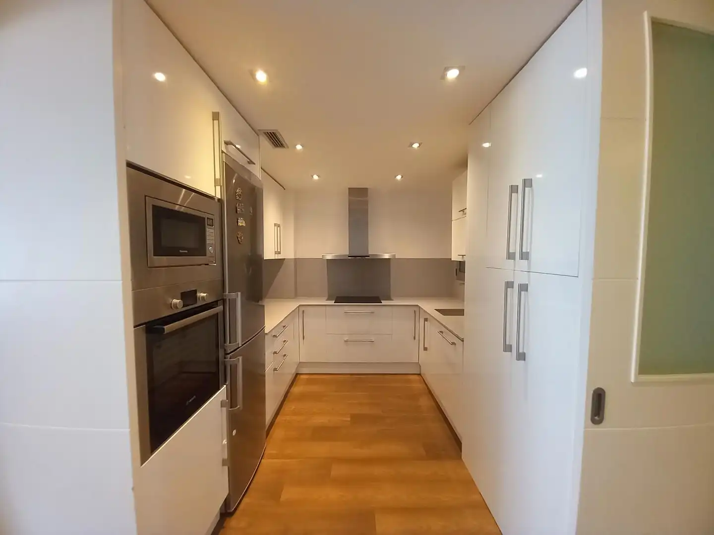 Küche von Wohnung zur Miete in Barcelona mit Klimaanlage, Heizung und Parkett