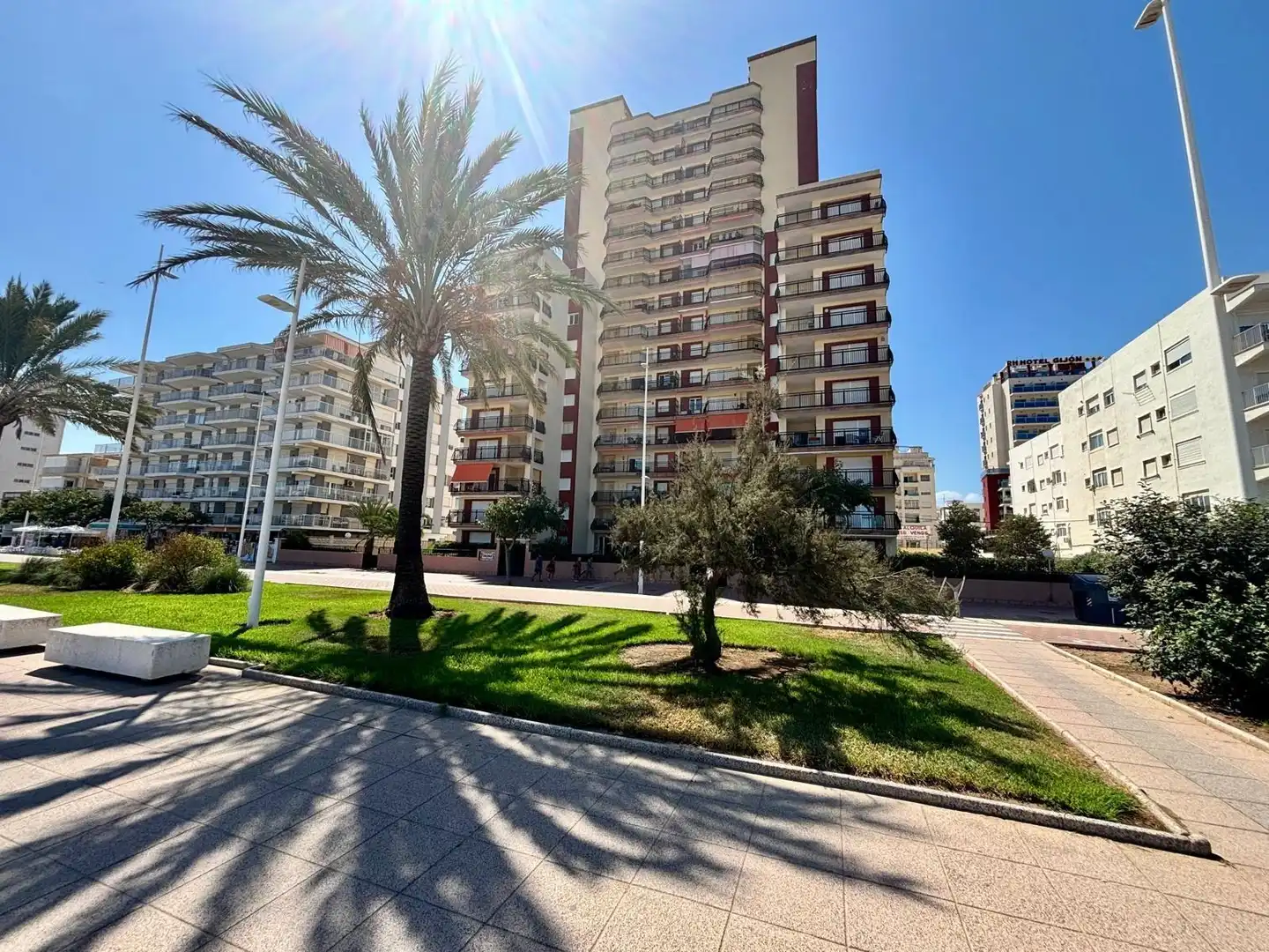 Vista exterior de Apartament en venda en Gandia amb Aire condicionat, Jardí privat i Terrassa