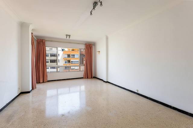 Piso en Venta en Pere Garau