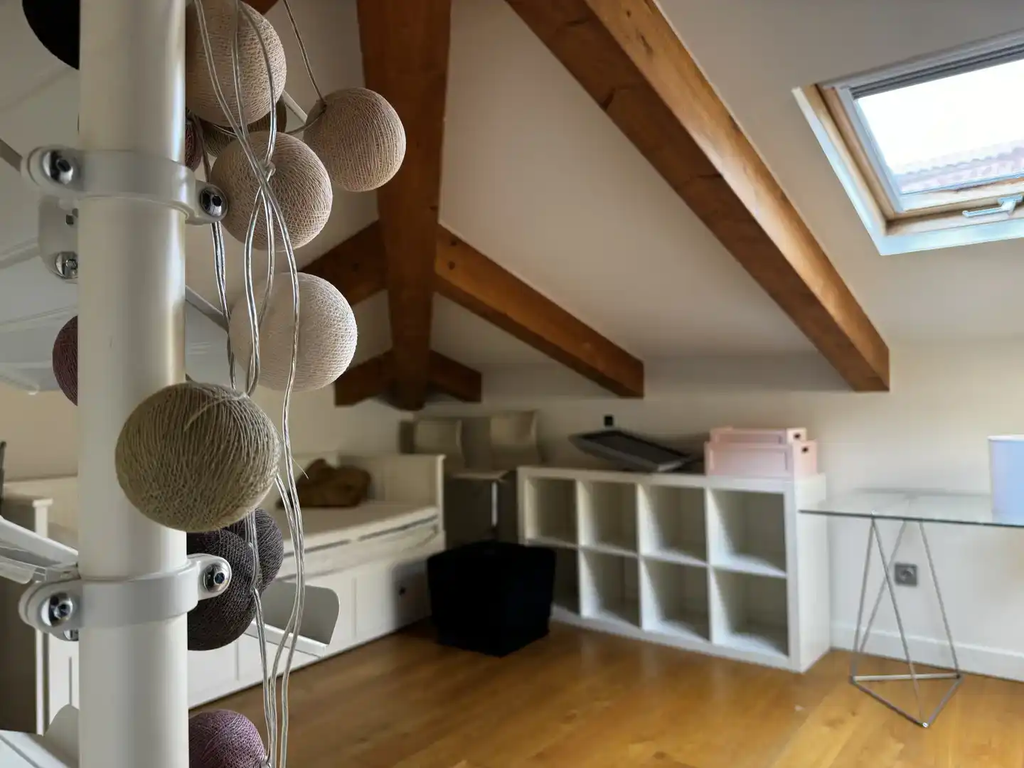 Sala d'estar de Pis en venda en Burgos Capital amb Aire condicionat