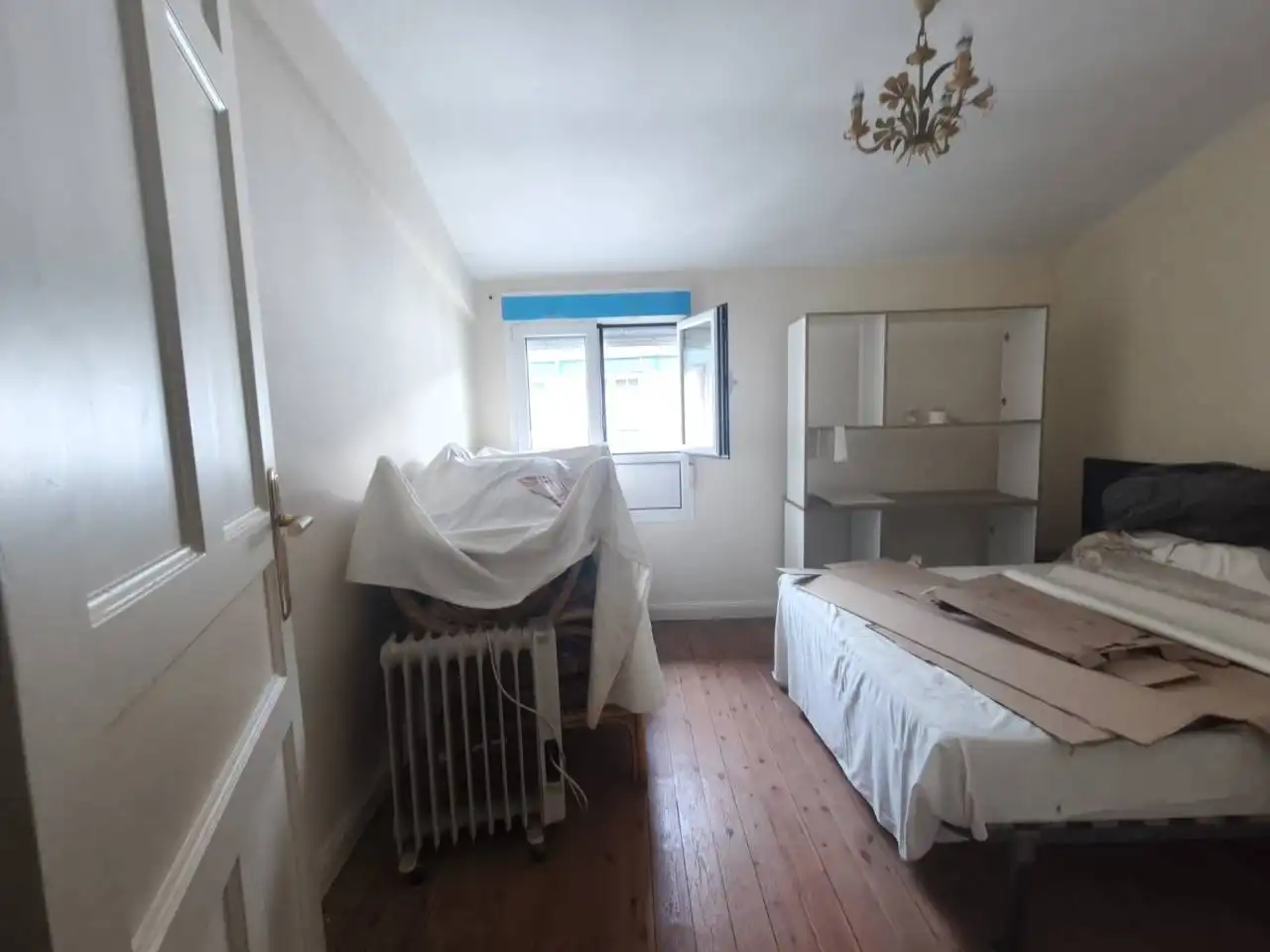 Schlafzimmer von Wohnung zum Verkauf in Bilbao 