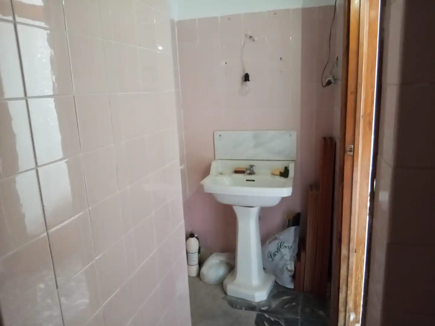 Badezimmer von Wohnung zum Verkauf in Tuéjar, Valencia