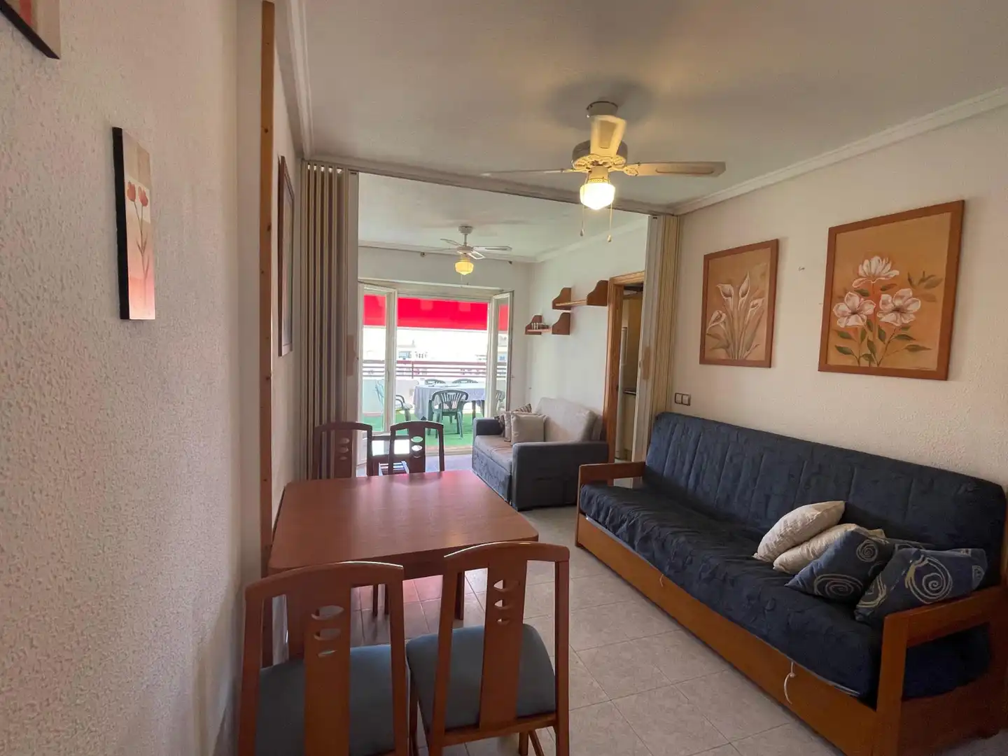 Sala de estar de Ático de alquiler en Torrevieja con Aire acondicionado, Calefacción y Terraza
