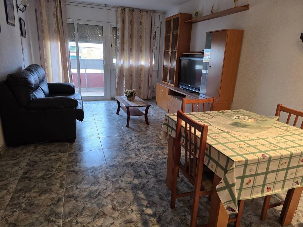 Habitación de Piso en venta en Terrassa con Amueblado, Balcón y Alarma
