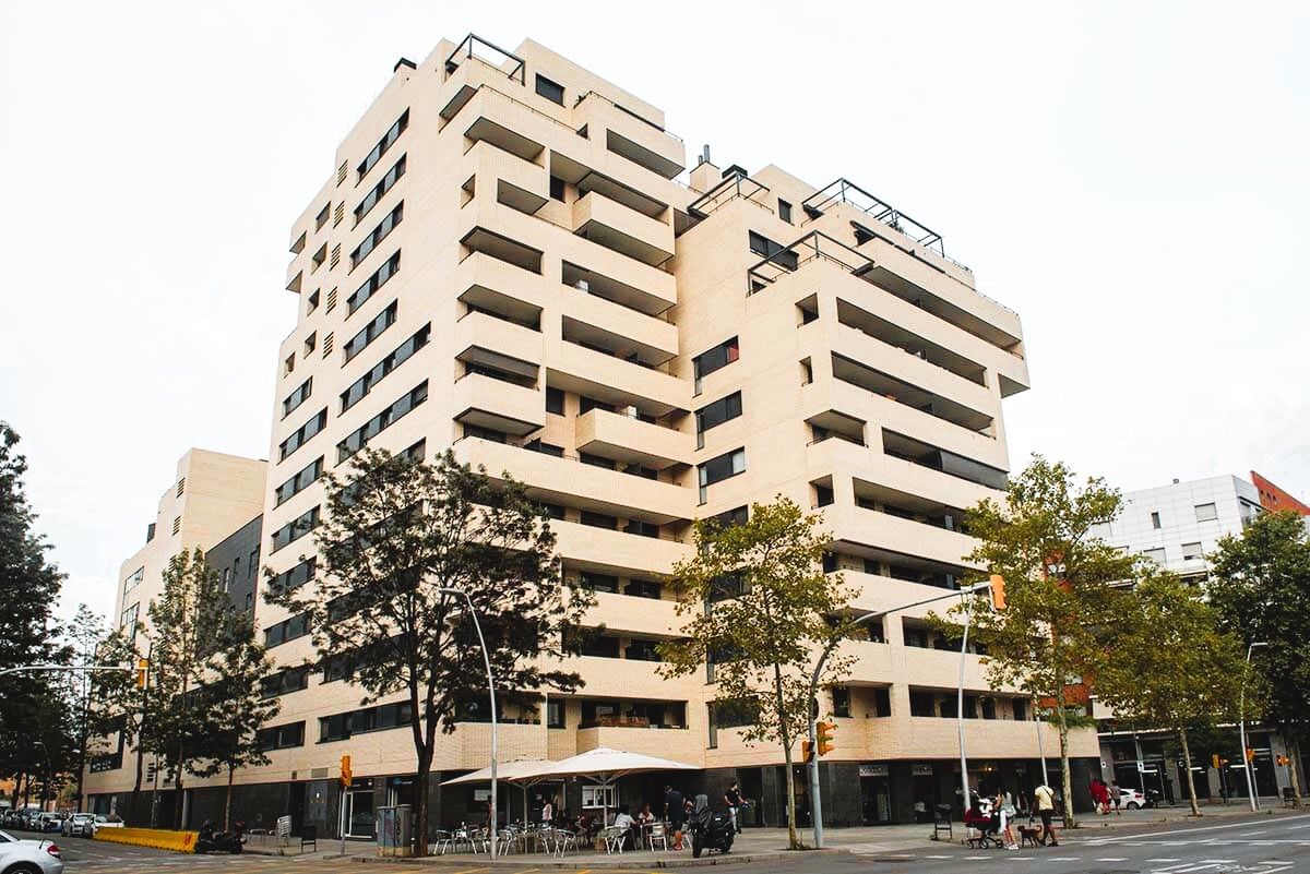 Exterior view of Flat for sale in  Barcelona Capital  with Air Conditioner, Heating and Parquet flooring