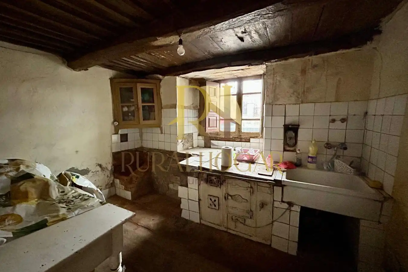 Cocina de Casa adosada en venta en Llamas de la Ribera con Terraza