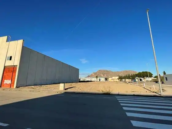 Vista exterior de Terreno industrial en venta en Orihuela