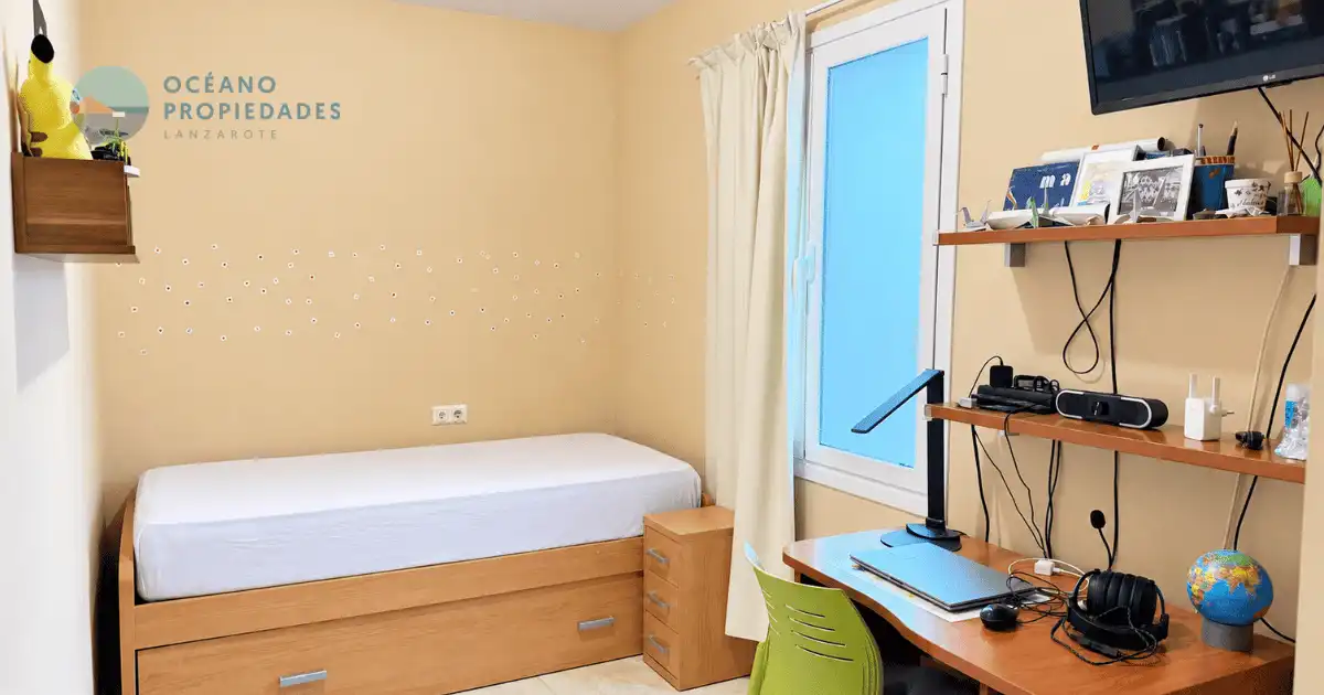 Dormitori de Apartament en venda en Argana Alta - Maneje