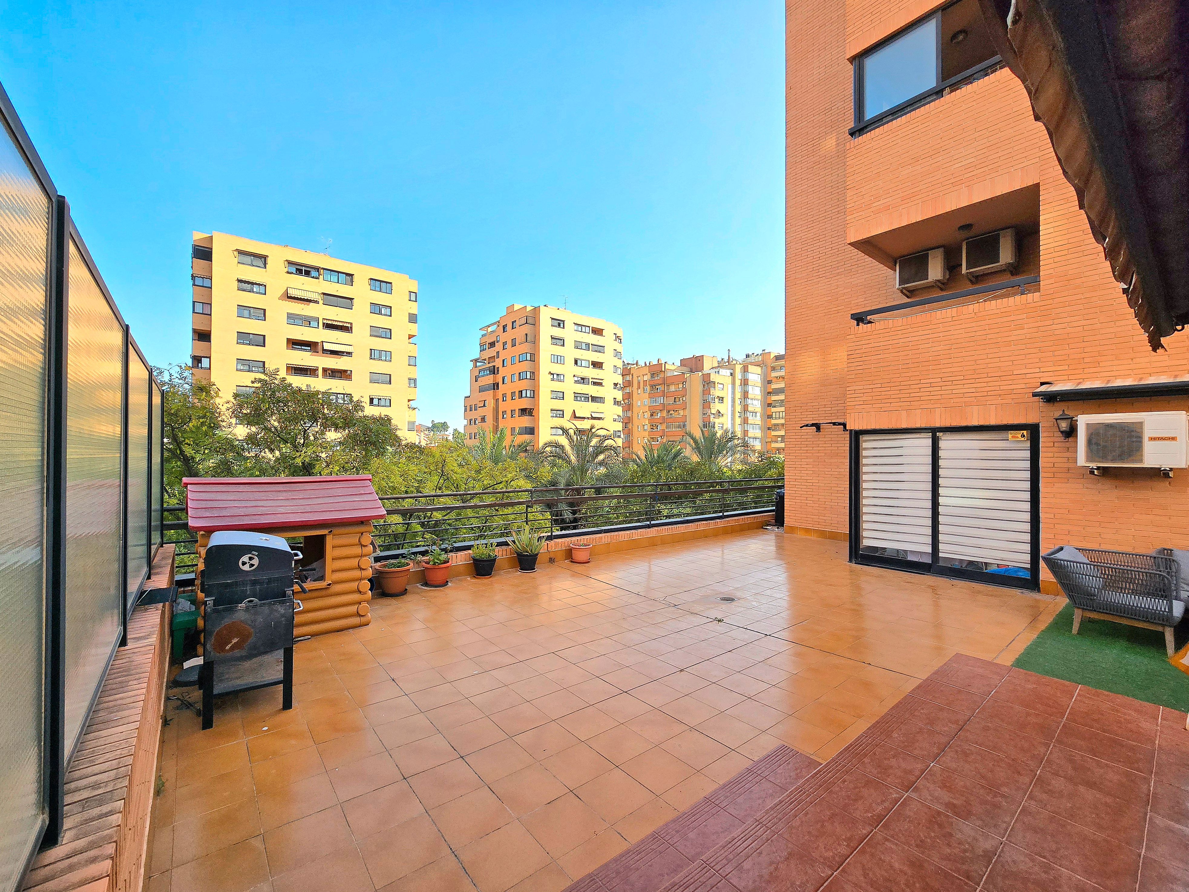 Terrassa de Pis en venda en Alicante / Alacant amb Aire condicionat, Calefacció i Terrassa