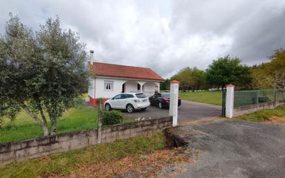 Vista exterior de Casa o xalet en venda en O Pino  amb Calefacció i Moblat