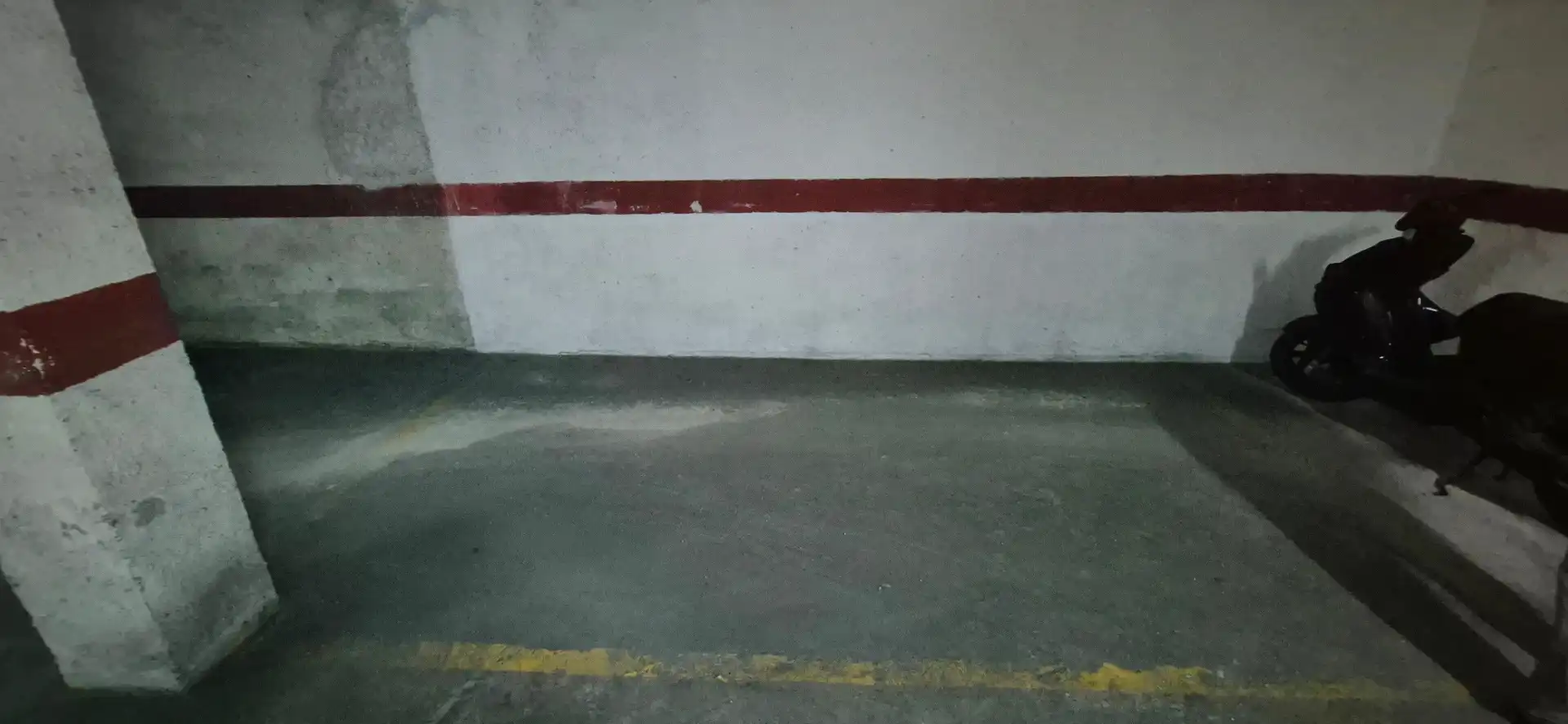 Parkplatz von Erdgeschoss zum Verkauf in Piles mit Klimaanlage, Heizung und Abstellraum